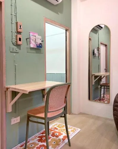 Tiny Cozy - Wat Arun Hostel Bangkok